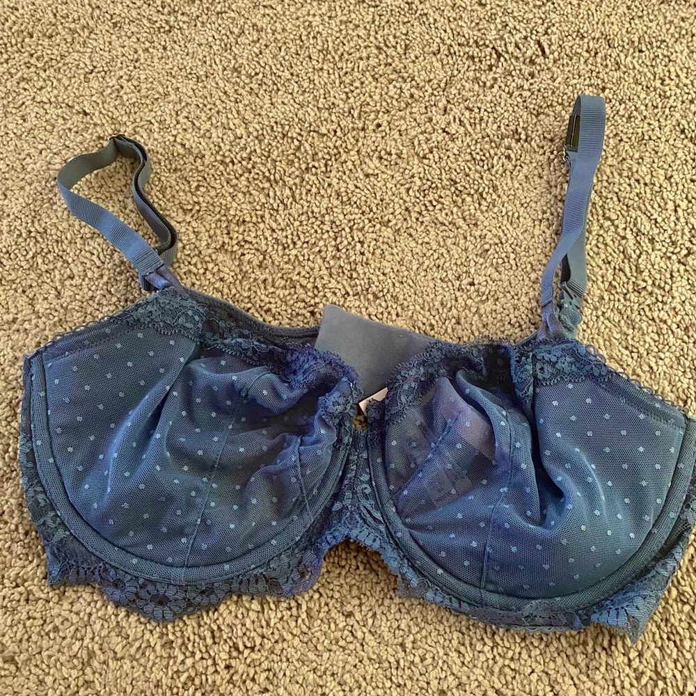 Victoria secret push up bra.